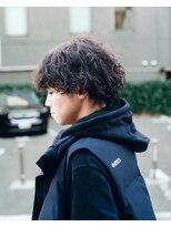 カフ(CAF)&nbsp;CAF河内 マッシュパーマ ウルフ アッシュブラック 大阪 心斎橋