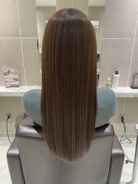 クララ ヒロシマセカンドフロア(CLALA Hiroshima 2nd floor) スタイリスト田邉髪質改善トリートメント