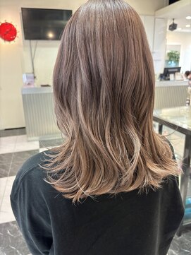 テテ(TETE) ベージュ