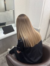 アンダーバーホワイト 広島 本通店(_WHITE) ブリーチ矯正　酸性ストレート