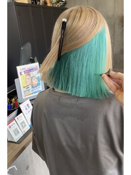 ヴェロニカ バイ ソル(Veronica by SOL) インナーカラー×ターコイズグリーン