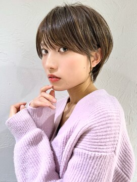 アンド ストーリーズ(&STORIES) 前髪あり耳掛け丸みくびれ大人ショートボブ20代30代40代50代＊