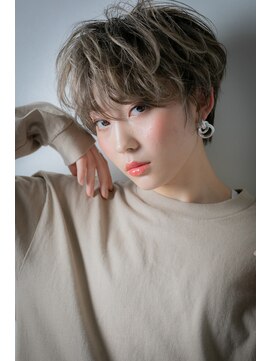 カバーヘア ブリス 上尾西口店(COVER HAIR bliss) デザインカラーグレージュハイライト小顔ショートv上尾20代30代