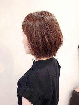 ラトリエコンタン(L´atelier Content) 30代・40代・50代におすすめ　くびれボブ×切りっぱなしボブ