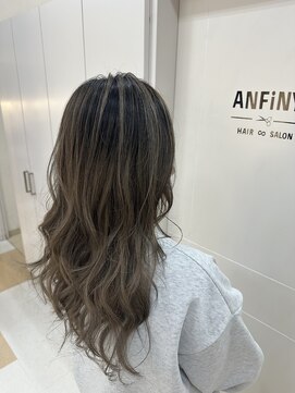 アンフィニー ポールスター店(ANFiNY) バレイヤージュ