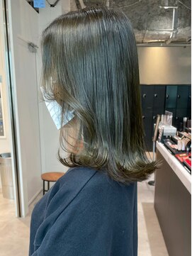 アイティーバイアルバム 八王子店(IT by ALBUM) オリーブカラー透明感カラー秋色くすみベージュ_ba487771