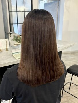 ヴィサージュバスク(VISAGE ba.s.k) 乾かしただけで艶髪に