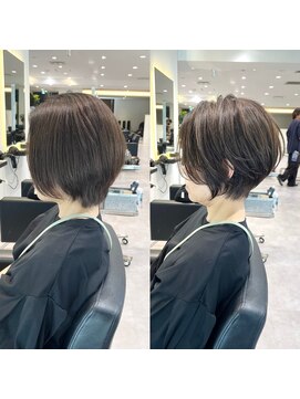バンプ ギンザ(BUMP GINZA) 30代40代50代絶壁解消ひし形小顔前下がりショートボブ ER