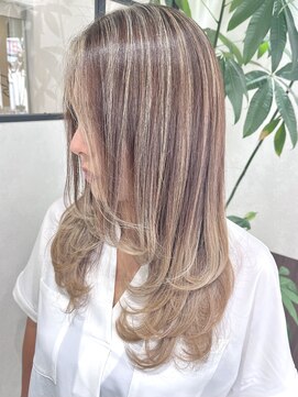 ベルヘアーデザイン 堺東(Belle hair Design) ハイライトレイヤーカットイルミナカラー20代30代40代堺東