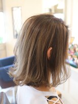 シェア(SHARE hair make works) 【20代・30代】透け感のある3Dハイライト