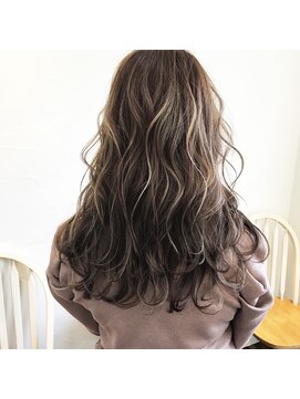 ヘアデザイン シャンボール(HAIR DESIGN chambord) 極細ハイライト