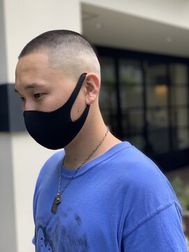 ジョイボックス(JOYBOX) ボウズスキンフェード☆大人ボウズ×刈り上げが人気◎　30代40代