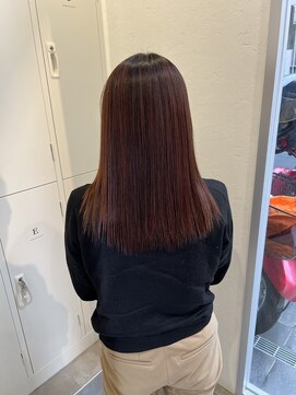 トレ(tre.) チェリーレッドの髪質改善スタイル