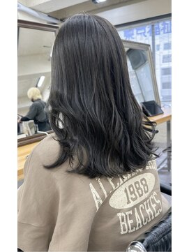 ワルム(warme) ダークグレージュ