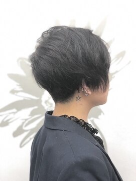 デザイニングヘアードゥ(designing hair Deux) レディース刈り上げショート
