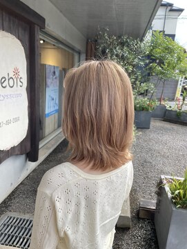 タエビスアリッサム(Taebis Alyssum) 夏のハイトーンカラー×くびれレイヤー♪