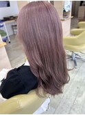 ピンクベージュ