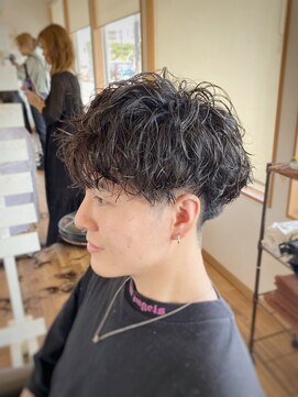 ロルド シェリ(Rold Cheri) 【山本智文】ツイストスパイラルパーマメンズカット