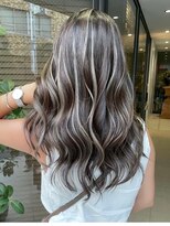 ヘアーサロングランデ(HAIR SALON GRANDE)&nbsp;ハイライトカラーミルクティーベージュレイヤーカット