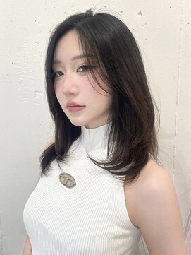 ルームバイシー 新宿(Loom. by Sea) ミニウルフ×チェリーブラウン[夏/イメチェン]