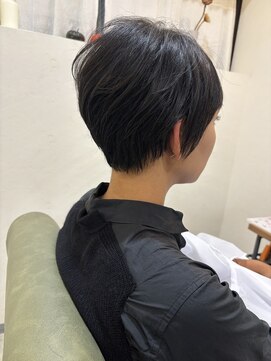 コク 千葉駅西口(COQU) マニッシュショート/青木辰憲