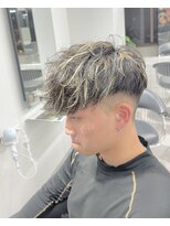ステラ(STELLA)&nbsp;メンズパーマ/メンズカット/眉毛サロン/シースルーマッシュ