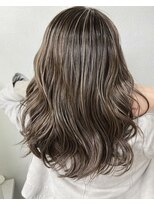 ヴィフ 大船(VIF) バレイヤージュ/ハイライト/ダブルカラー/ケアブリーチ/ボブ