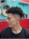 スパイキーアフロ　針金パーマ