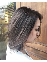 フレアジェネラス(FLEAR generous)&nbsp;プラチナグレージュ【エアリーショート×マッシュウルフ】 柳本