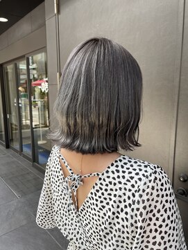 キングダム 元町店(KINGDOM) KINGDOM元町/ケアブリーチ/波巻きボブ/グレージュカラー