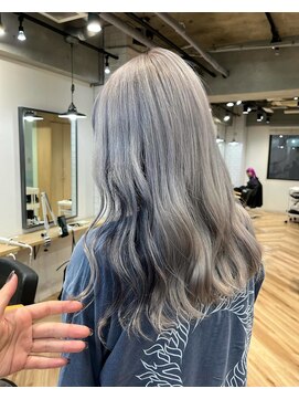 ループウエスト(LOOP WEST) ホワイトカラー×インナーカラー