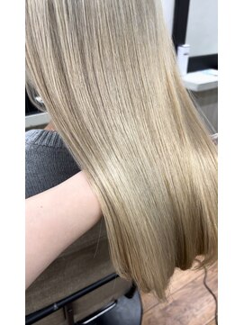 カノン(kanon) 【kanon松戸】香野優子 ホワイトブロンド