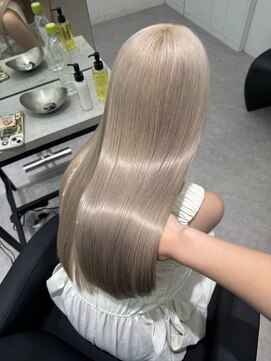 ペレ 渋谷(PELE) イメチェン/ホワイトブロンド/外ハネボブ/ワイドバング/渋谷