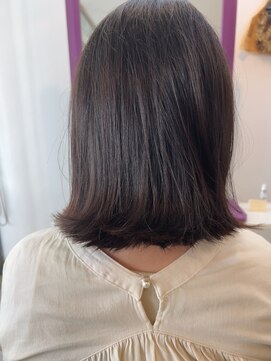 シーズンズ(SEASONS) 外ハネミディアム