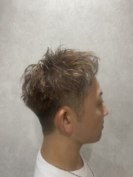 ロワ 京都(ROI) 束感スパイキーショート