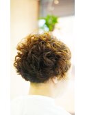 ふわふわのまあるいカーリーヘア
