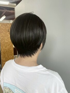 アンジェリカ(Angelica Total Beauty Lifestyle Design) ツヤ黒髪ショート