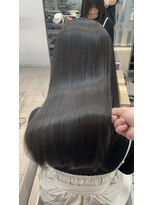 エラ(Ella)&nbsp;深艶ナチュラルブラック×髪質改善