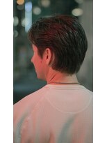 ペルズヘア(PELLS HAIR)&nbsp;フェザーパーマセンターパート海外ヘアフェザーショート