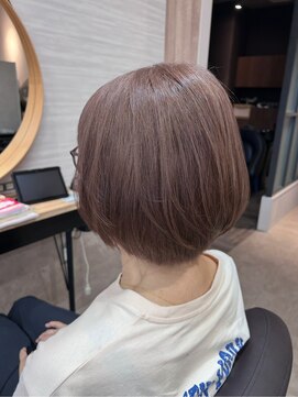 プリンプ トータルビューティ(PRIMP.total beauty) ミルクティーピンク　ピンクベージュ　ショートボブ