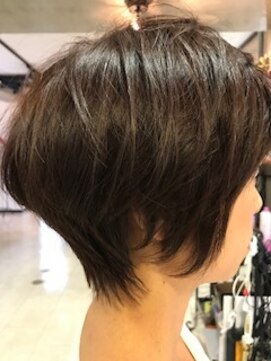 ヘアコレクション アンジュ(Hair collection Unge) 大人ショートボブ　Unge名駅店