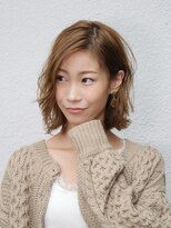 七ッ星+ ハイライト外ハネボブスタイル