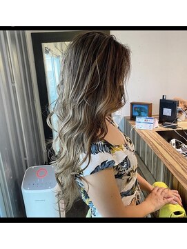 スーク 宜野湾店(suuk) バレイヤージュ