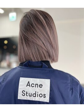 ルーヴェ(LOWE) 【なつみ】ぷっつりミニボブピンクベージュナチュラルグラデ