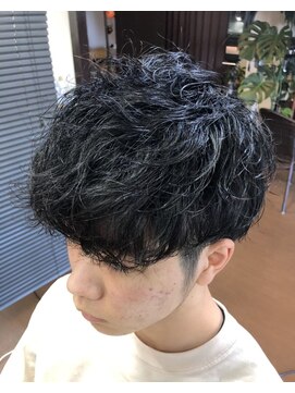 ヘアーメイク クーラ 行橋店(Hair make CURA) 大人クール☆無造作カール×ショート