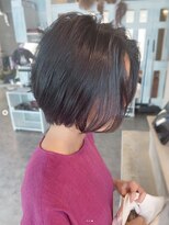 アトリエ エス atelier es HAIRDESIGN&nbsp;ワンレンボブ/黒髪ボブ/センターパート/上品ショートボブ/透明感