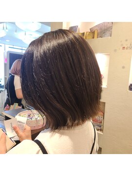 インパークス 北千住店(INPARKS) お洒落な切りっぱなしボブ［北千住］