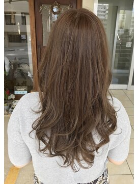 グランジュテ(grandjute) ハイライト　インナーカラー　イルミナカラー　トリートメント