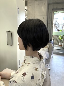 ミリィバイアヤラ 船橋店(MIRYI by ayala) 【RYOYA】黒髪大人ショート