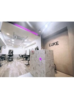 経験豊富なスタイリストがマンツーマンで丁寧に対応！こだわりの髪質改善メニューで艶髪を叶える◎